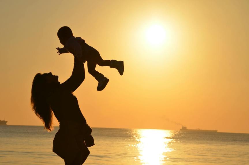 ADQUIERE UNA SERIE DE BOSQUEJOS PARA PREDICAR EN EL DIA DE LAS MADRES
